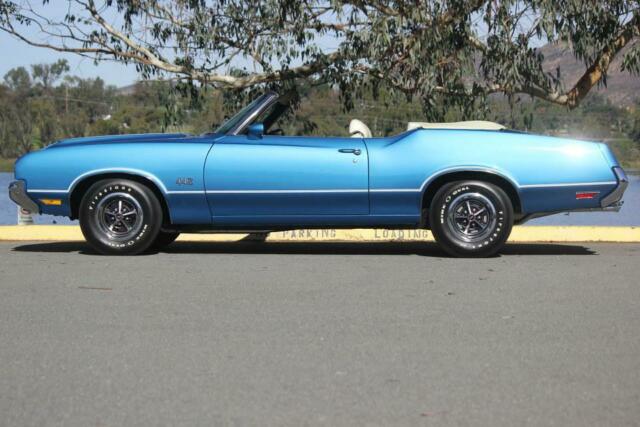 Oldsmobile 442 1971 image number 2