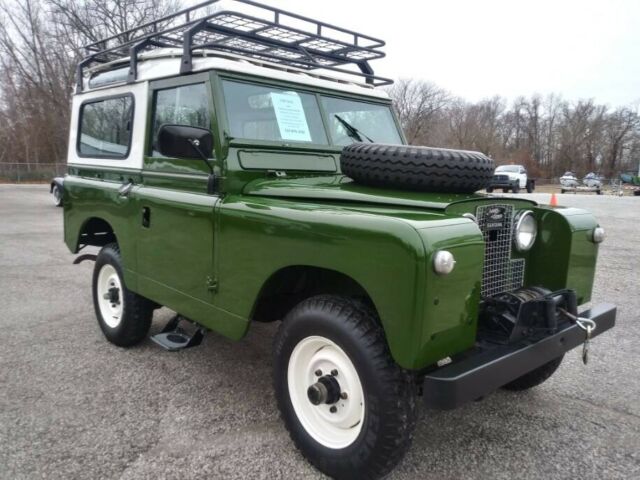 Land Rover Defender 1963 image number 1