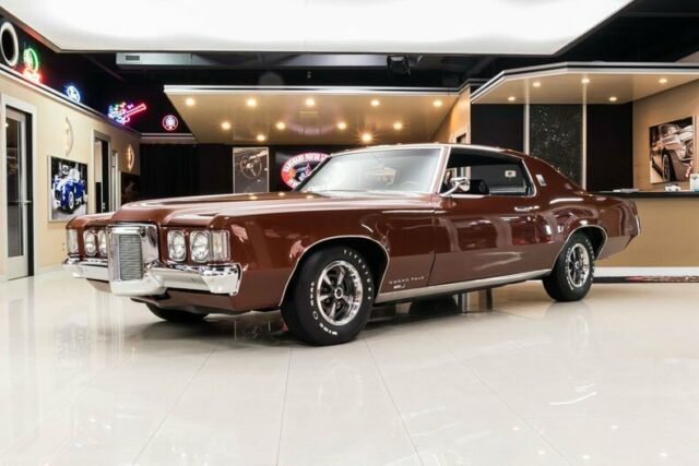 Pontiac Grand Prix 1969 image number 0