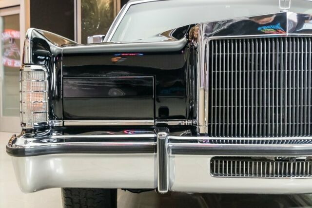 Lincoln Continental 1977 image number 16