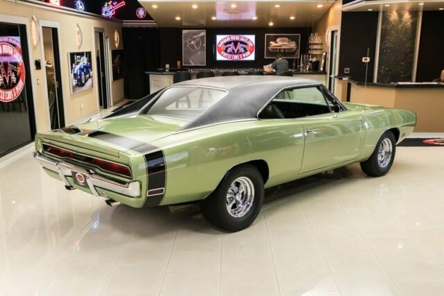 Dodge Charger 1970 image number 35