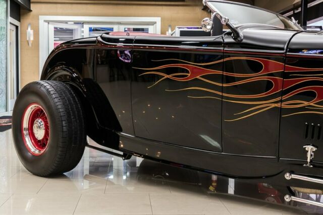 Ford Roadster 1932 image number 21