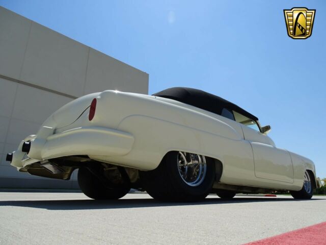 Buick Riviera 1950 image number 45