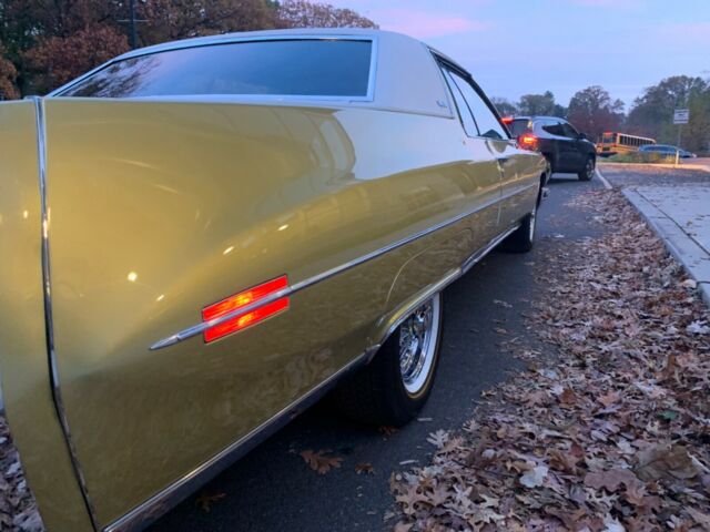 Cadillac DeVille 1973 image number 31