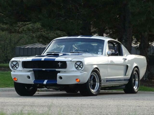 Ford Mustang 1966 image number 34