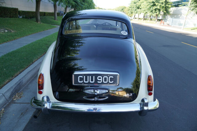 Bentley S3 1965 image number 9