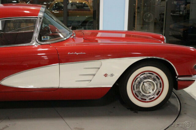 Chevrolet Corvette 1960 image number 18