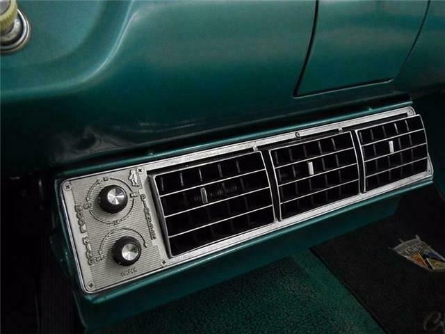 Ford Galaxie 1959 image number 23