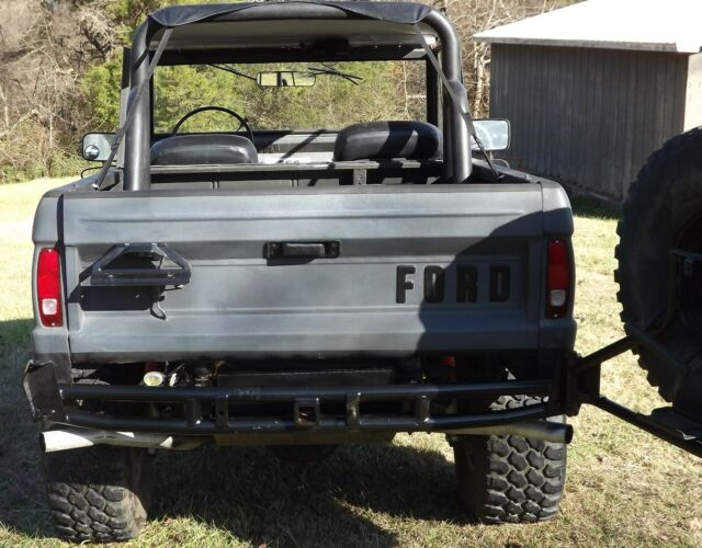 Ford Bronco 1973 image number 22