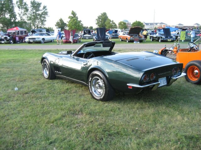 Chevrolet Corvette 1968 image number 24