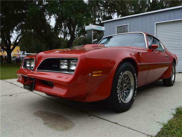 Pontiac Firebird Trans-Am 1978 image number 10