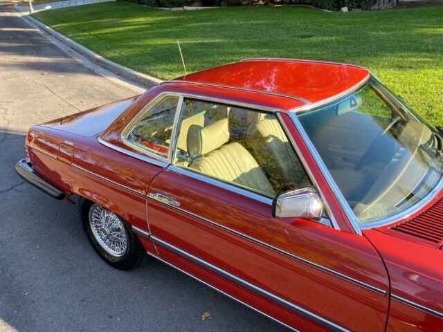 Mercedes-Benz SL-Class 1976 image number 21