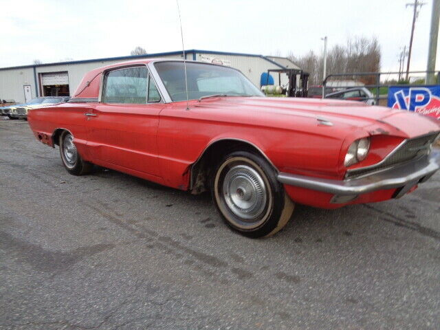 Ford Thunderbird 1966 image number 29