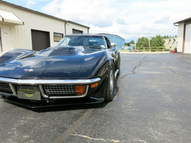 Chevrolet Corvette 1971 image number 16