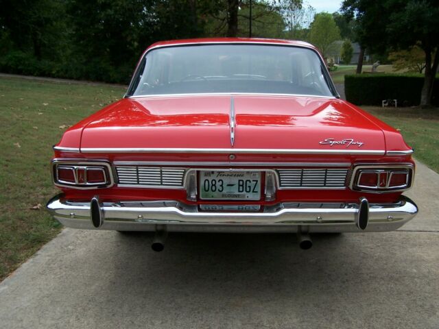 Plymouth Fury 1964 image number 30