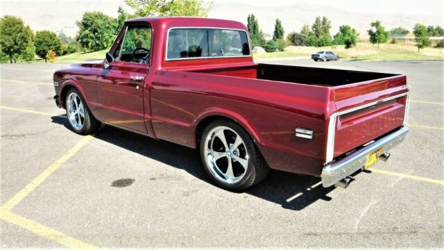 Chevrolet C-10 1968 image number 2