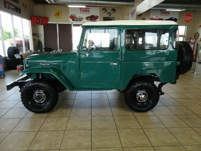 Toyota Land Cruiser 1978 image number 2