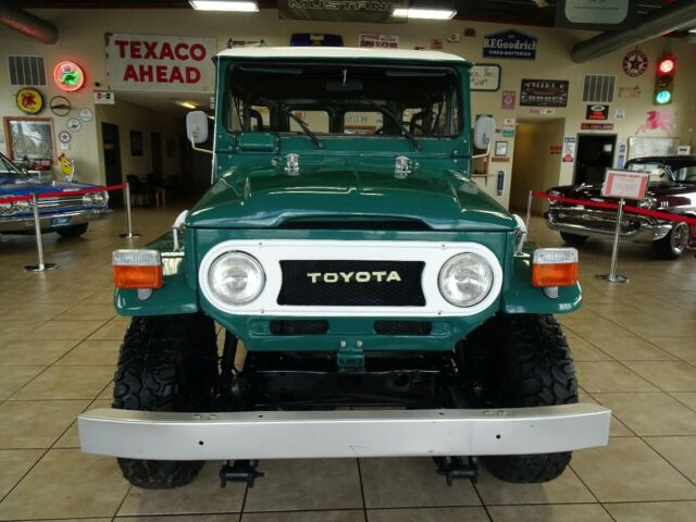 Toyota Land Cruiser 1978 image number 32