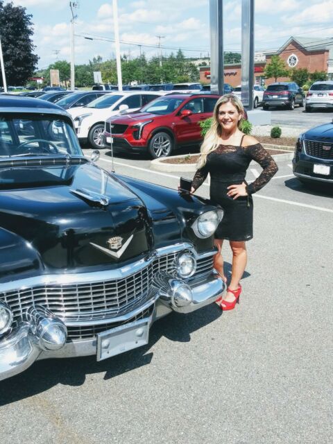 Cadillac Fleetwood 1954 image number 1