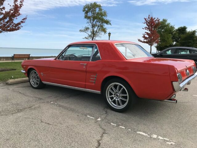 Ford Mustang 1966 image number 28