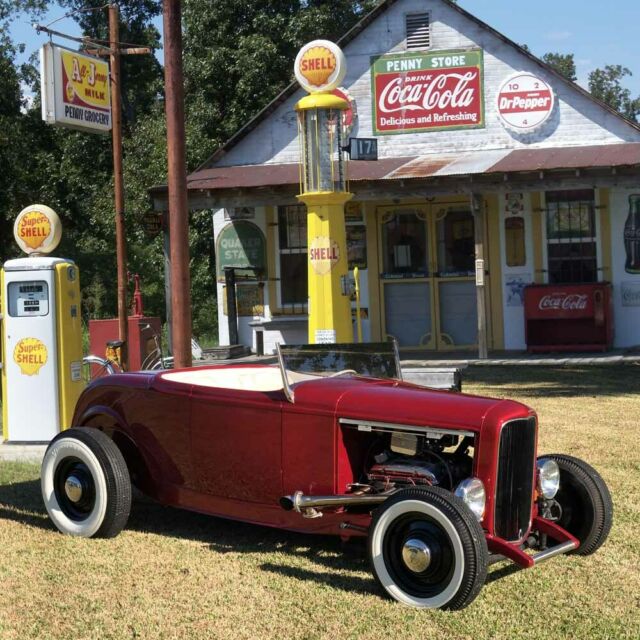 Ford Roadster 1932 image number 0