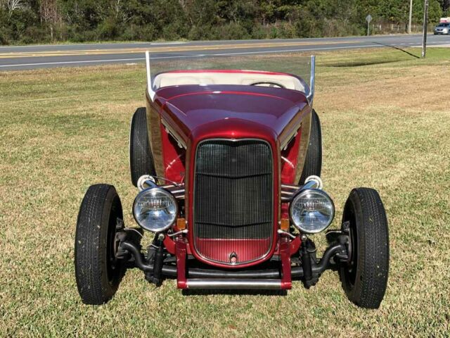 Ford Roadster 1932 image number 2