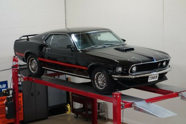 Ford Mustang 1969 image number 29