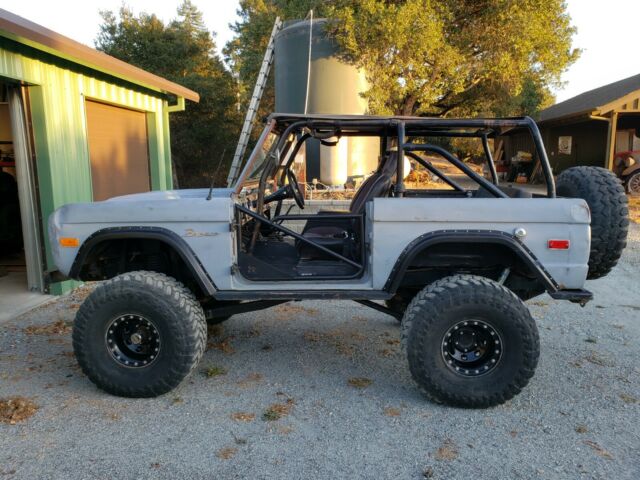 Ford Bronco 1972 image number 0