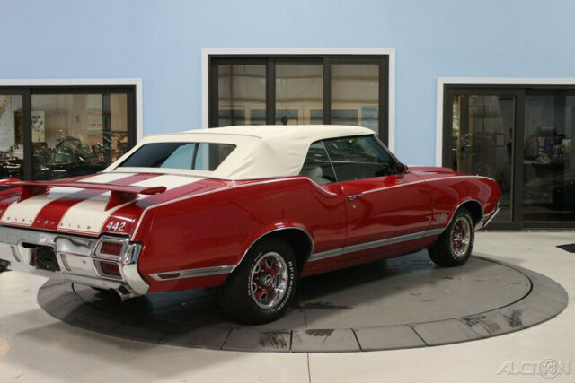 Oldsmobile Cutlass 1971 image number 28