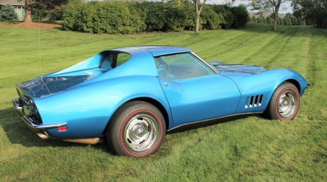 Chevrolet Corvette 1968 image number 10