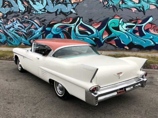 Cadillac Series 62 1958 image number 11