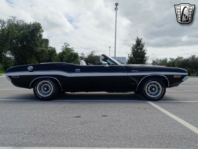 Dodge Challenger 1970 image number 10