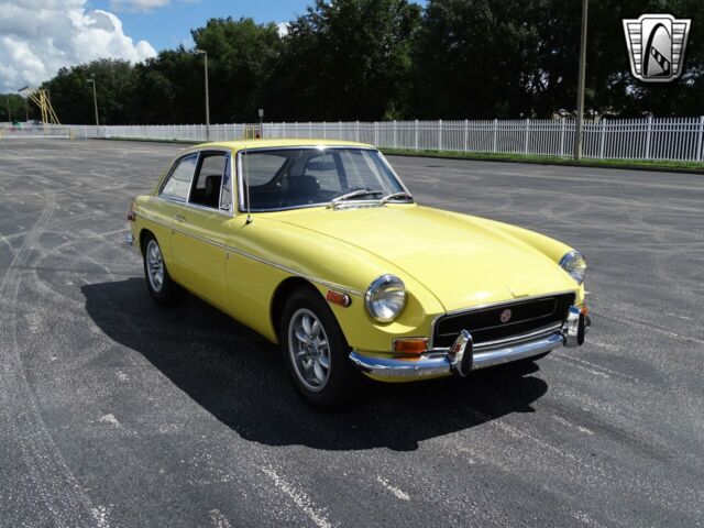 MG MGB 1970 image number 32