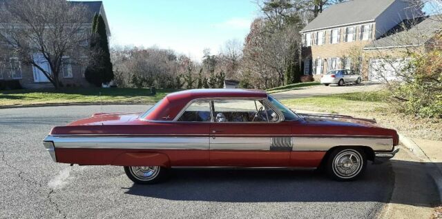 Oldsmobile Starfire 1962 image number 1