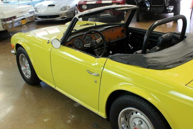 Triumph TR-6 1976 image number 40