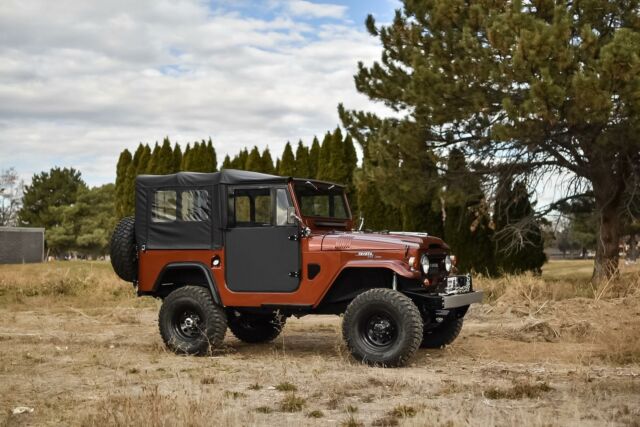 Toyota FJ Cruiser 1963 image number 4