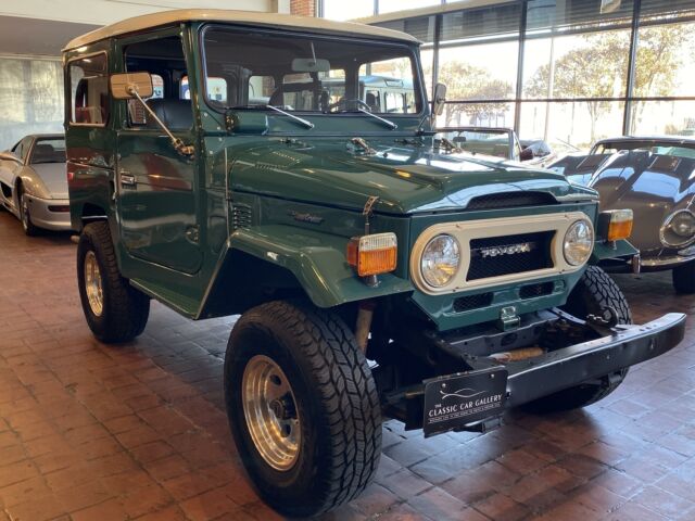 Toyota FJ Cruiser 1975 image number 10