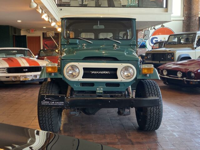 Toyota FJ Cruiser 1975 image number 36