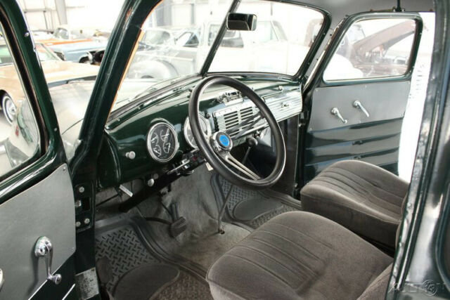 Chevrolet 5-Window Pickup 1949 image number 23