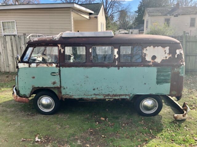 Volkswagen Bus/Vanagon 1964 image number 32