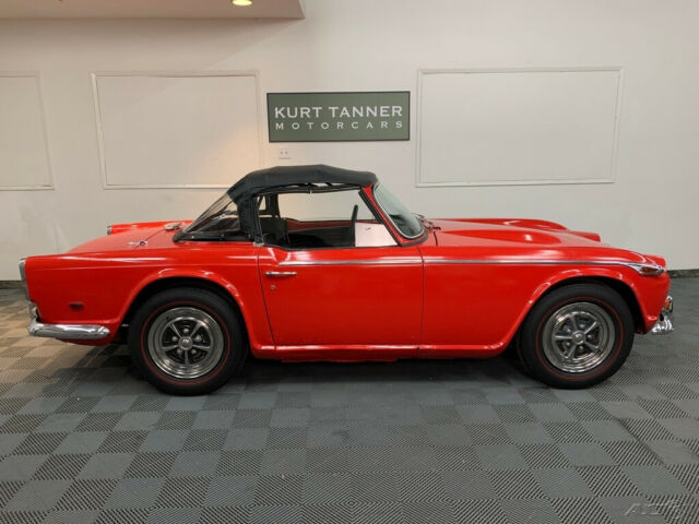 Triumph TR250 1968 image number 15