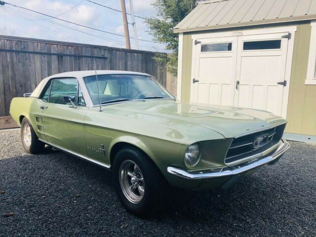 Ford Mustang 1967 image number 11