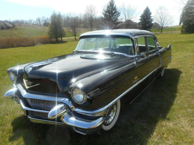 Cadillac Fleetwood 1956 image number 1