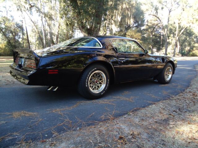 Pontiac Trans Am 1977 image number 26