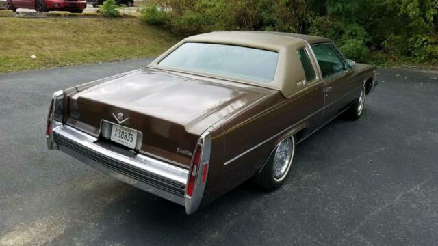 Cadillac DeVille 1979 image number 14