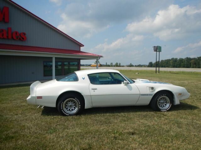 Pontiac Trans Am 1979 image number 2