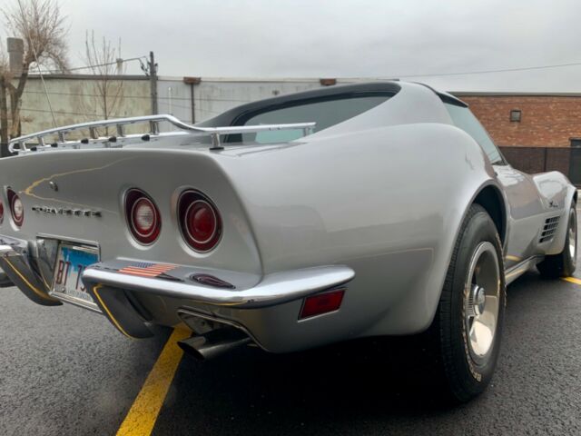 Chevrolet Corvette 1972 image number 25