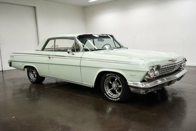 Chevrolet Impala 1962 image number 24