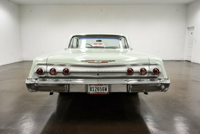 Chevrolet Impala 1962 image number 29