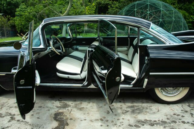 Cadillac Series 62 1959 image number 32